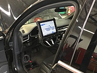 2017 Audi  Q7 Quattro  checking system car has a missfire.