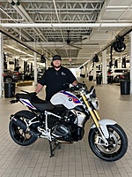 Timo Wolf and his sick 2020 R1250R. 