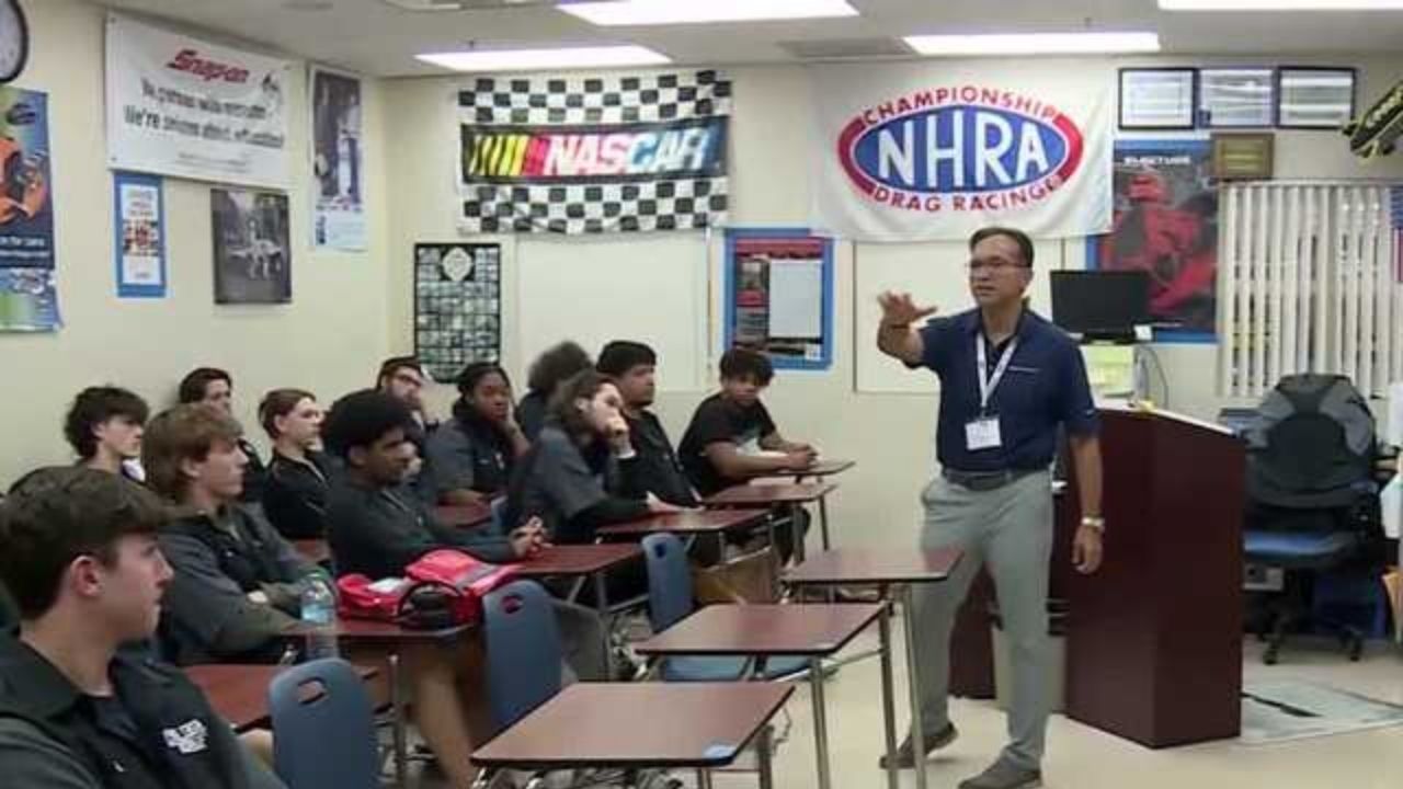 Ford speaks to class about auto careers